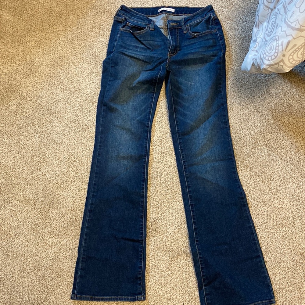So brand bootcut jeans w slight fade distressing